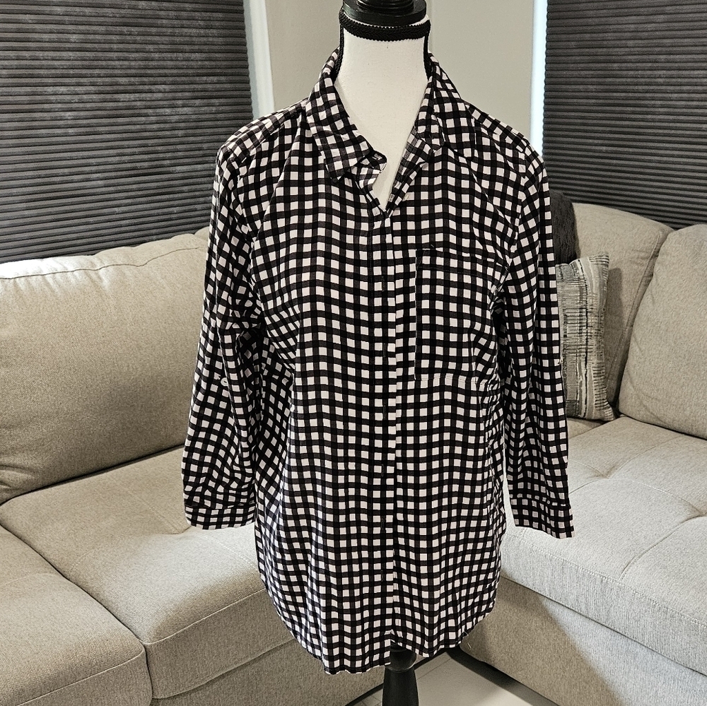 Grand and Greene button-up women's top size small